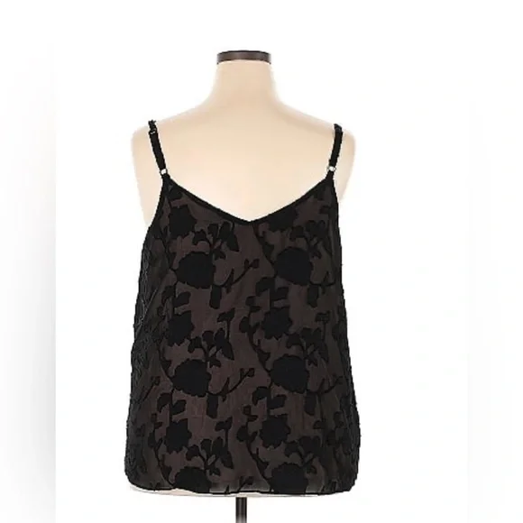 Torrid Sleeveless Blouse - Picture 2 of 7